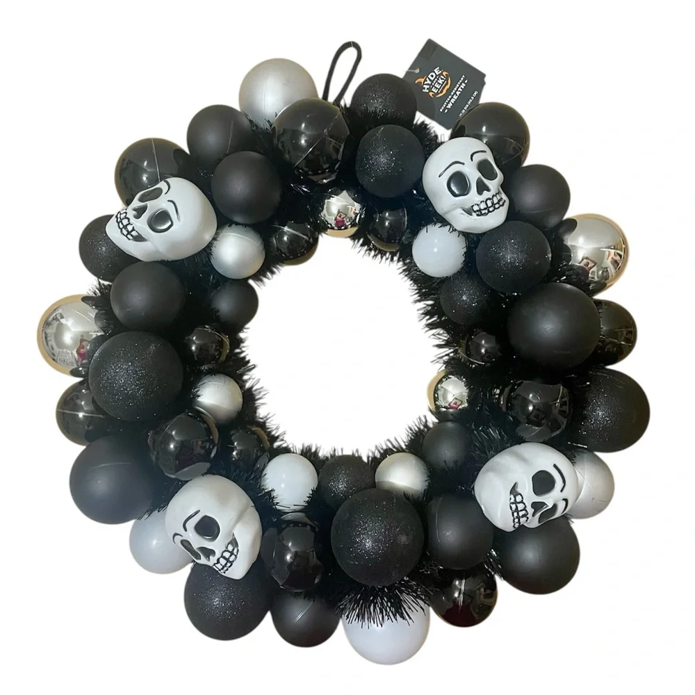 Hyde and EEK! 16” Halloween Wreath with Skulls